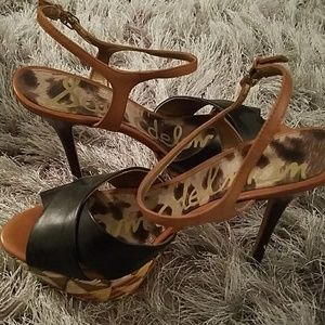 High heel sandals